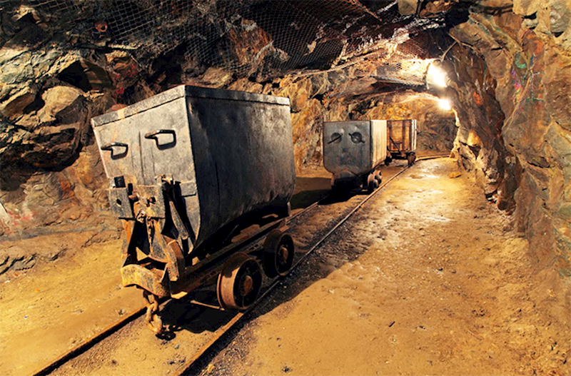 Dünyanın ən böyük mineral ehtiyatları hansı ölkələrin nəzarətindədir? – Siyahı