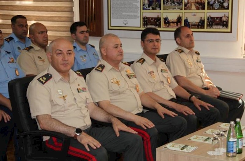 Hikmət Həsənov uzun müddət sonra ictimaiyyət qarşısında – Foto