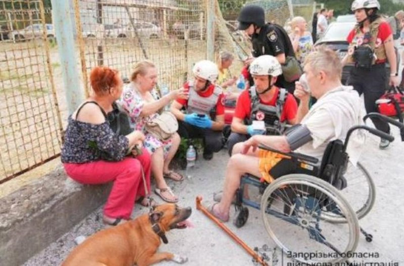 Rusiya Zaporojyeyə hücum etdi − 20-dən çox yaralı var