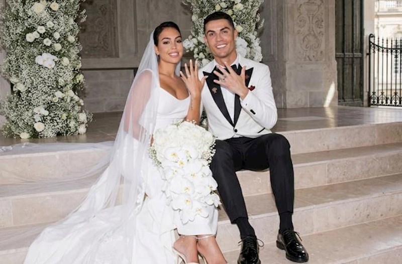 Ronaldo Rodriqesə etibar etmir? – Nikah müqaviləsi imzaladılar + Foto