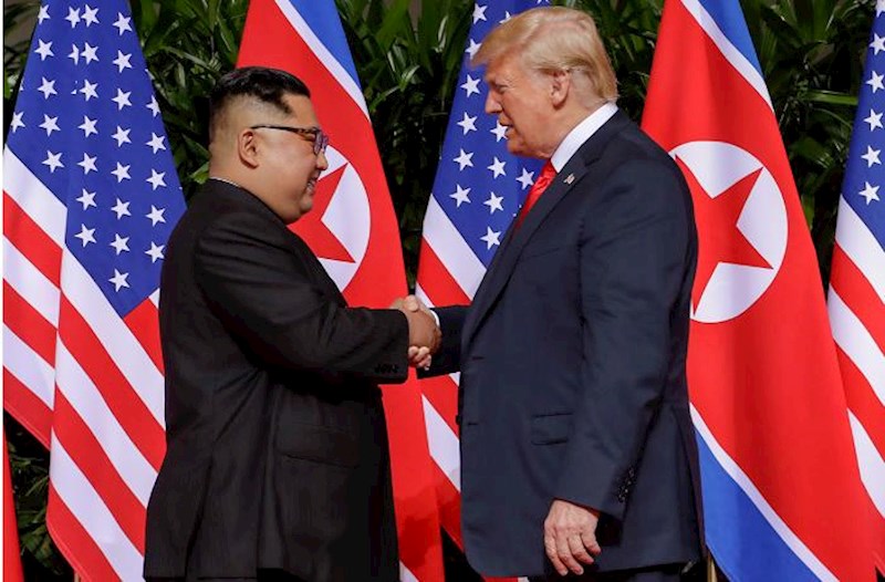 Tramp payızda Kim Çen Inla görüşmək istəyir