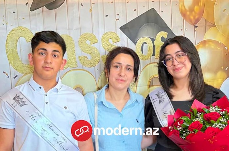 Ana və iki övladı eyni gündə tələbə oldu