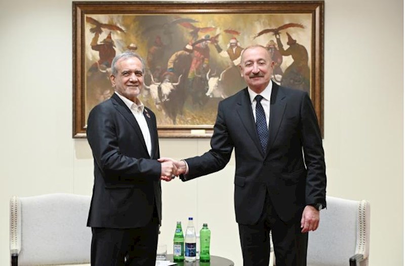 Azərbaycan və İran prezidentləri görüşdü – Fotolar + Yenilənib