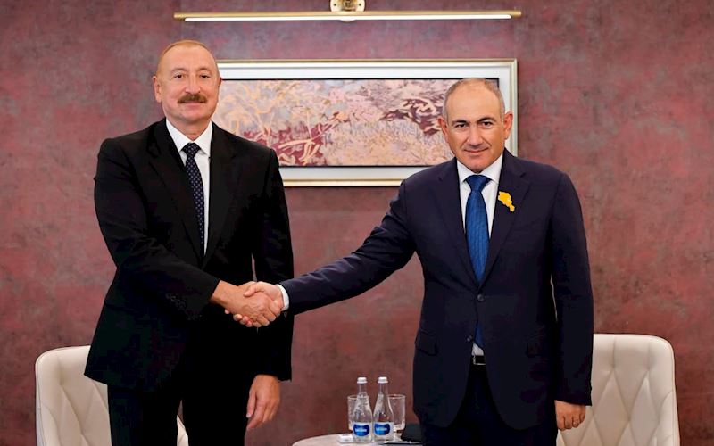 İlham Əliyevlə Paşinyanın görüşü keçirilib – Video + Yenilənib
