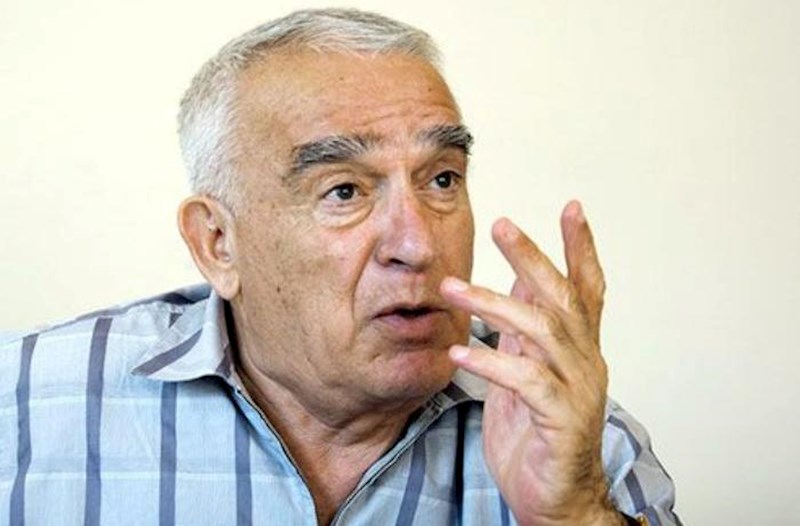 Çingiz Əlioğlu vəfat etdi