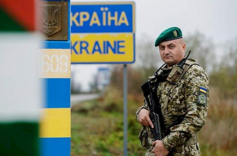 Ukrayna Rusiya və Belarusla sərhəddə xüsusi rejim tətbiq etdi