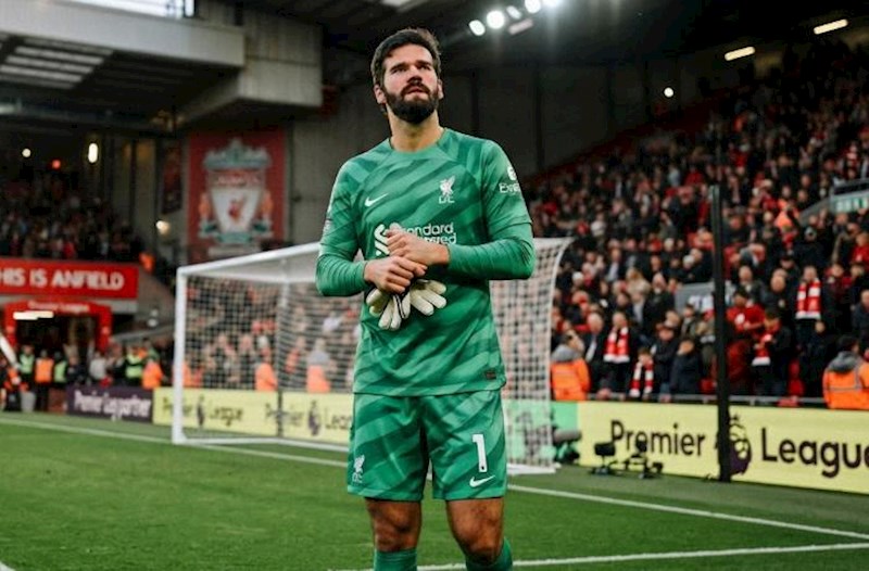“Liverpul” Alissonla bağlı qərar verdi