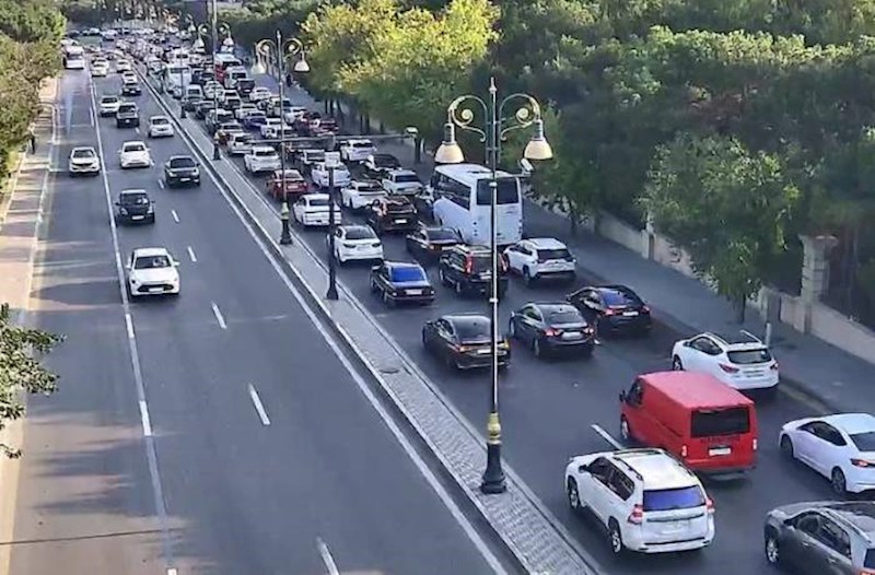 19 yolda tıxac var – Siyahı