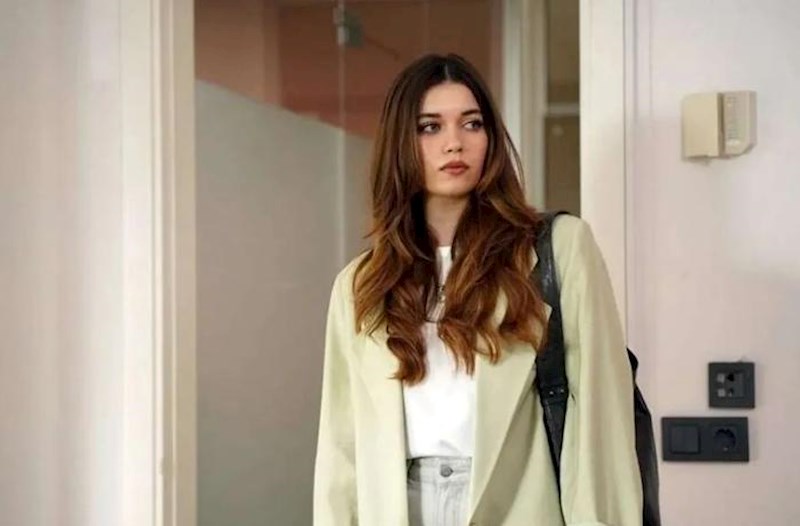 Afra Saraçoğlu hava limanında saxlanıldı