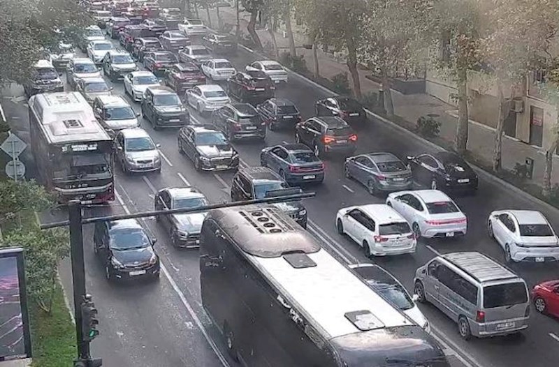 14 yolda tıxac var – Siyahı