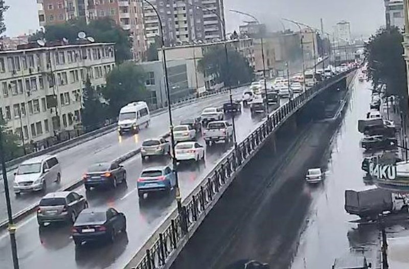Hazırda hansı yollarda tıxac var? – Siyahı